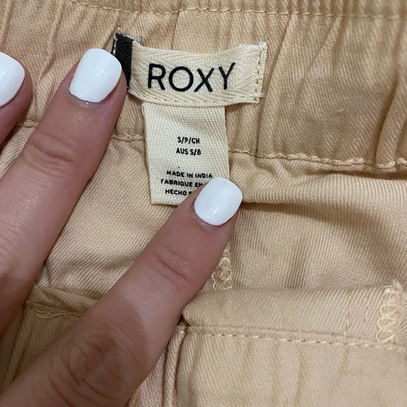 NEW Roxy Shorts - Small - Picture 3 of 5